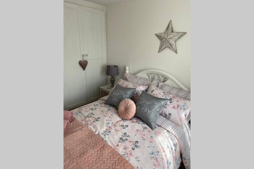 Cosy Cottage Great Bentley Near Station And Shops Exterior foto